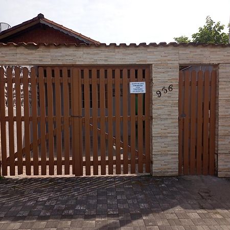 Вілла Casa Com Piscina Em Монгагуа Екстер'єр фото